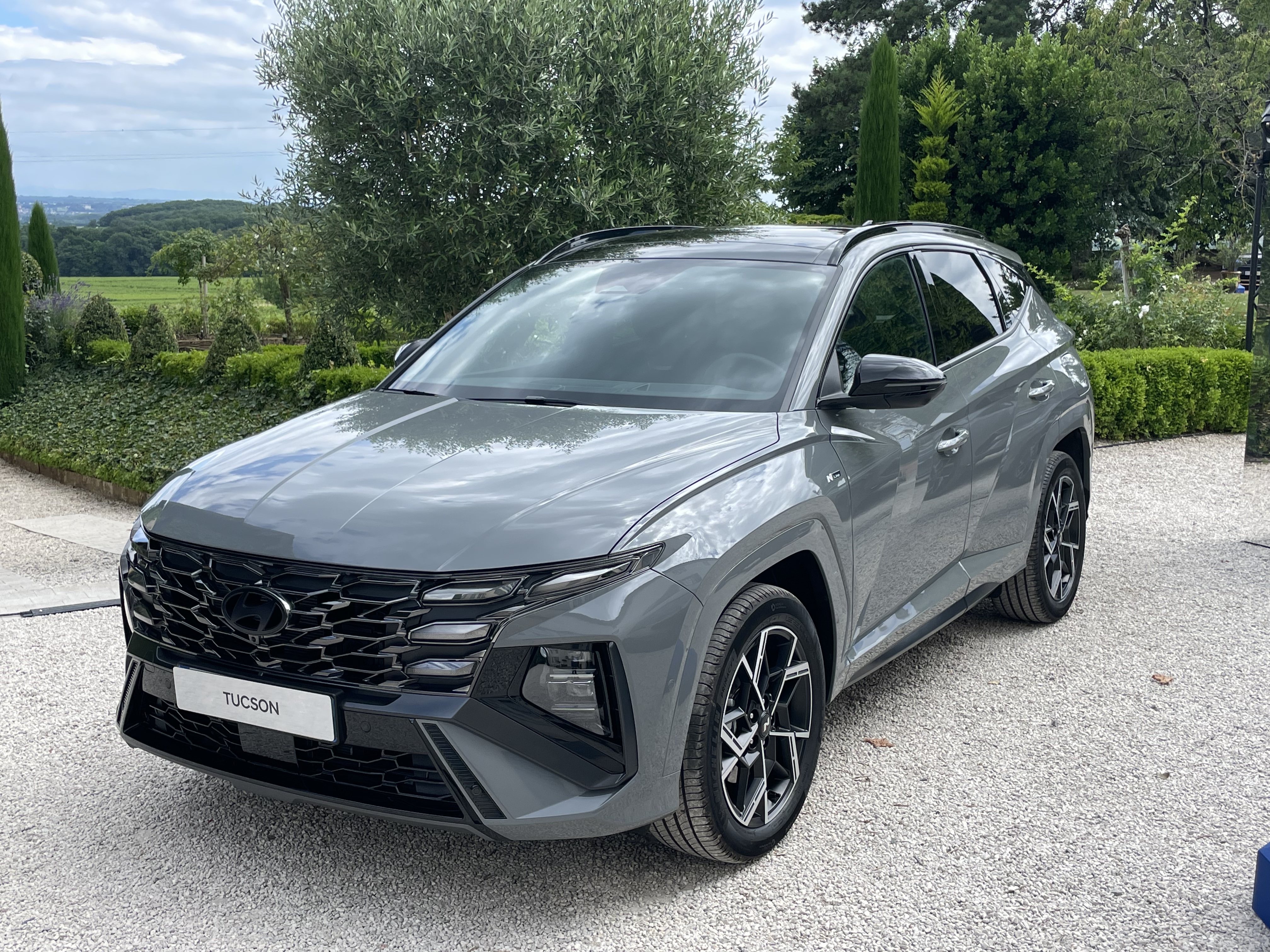 SUV